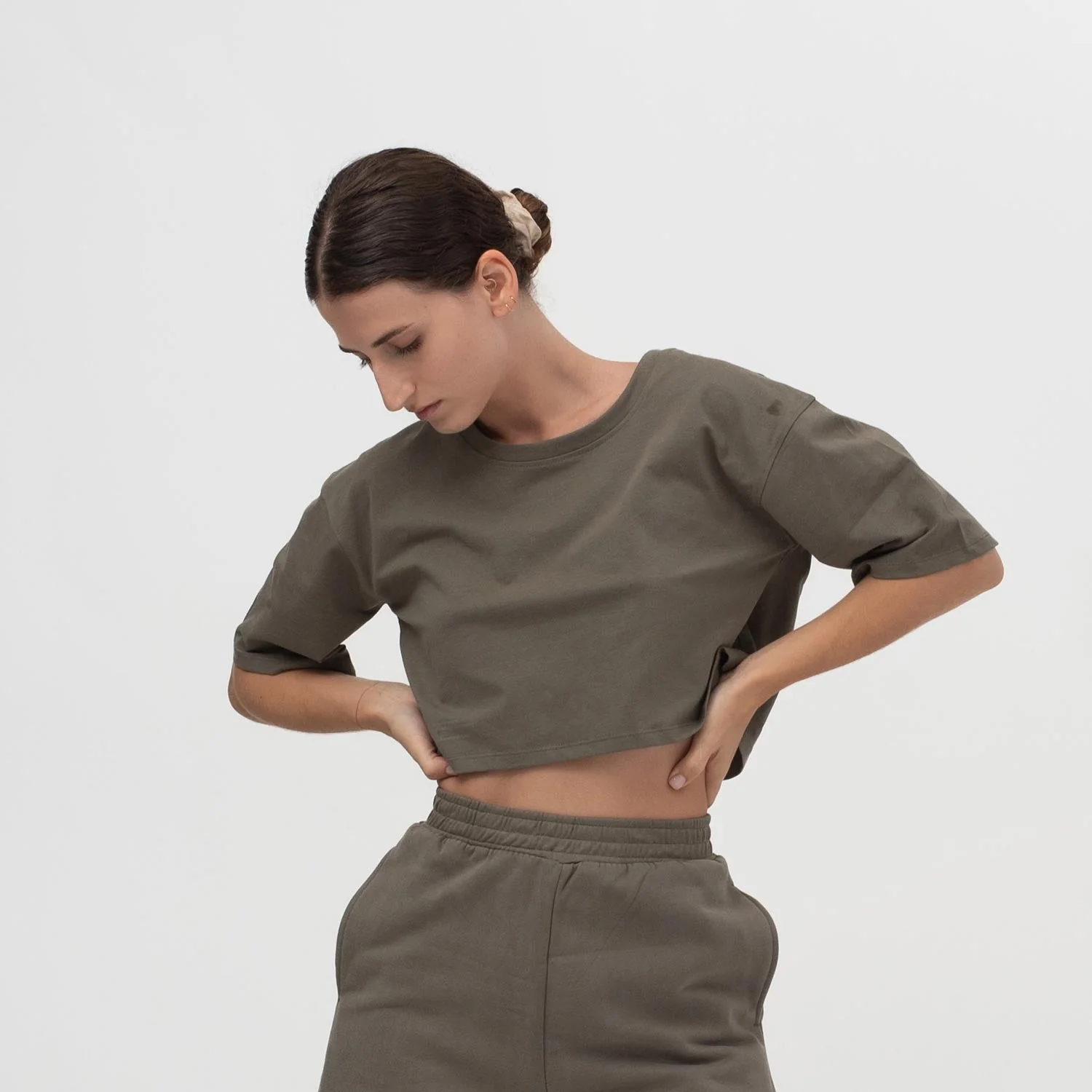 EASY CROP TOP OLIVE - Image 5