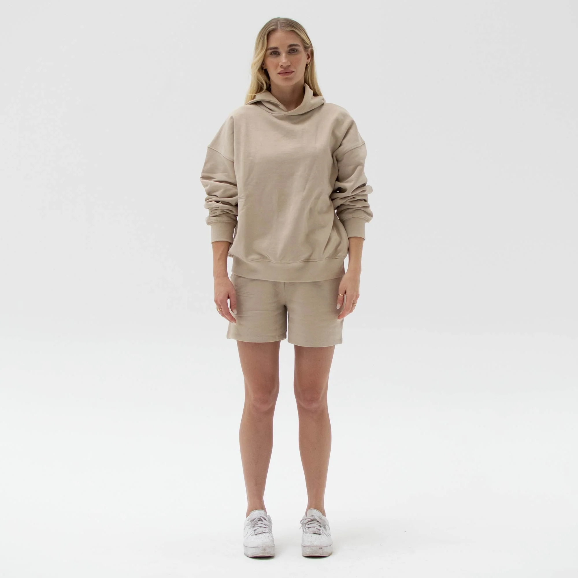 ESSENTIAL 5” SWEAT SHORTS SAND - Image 4