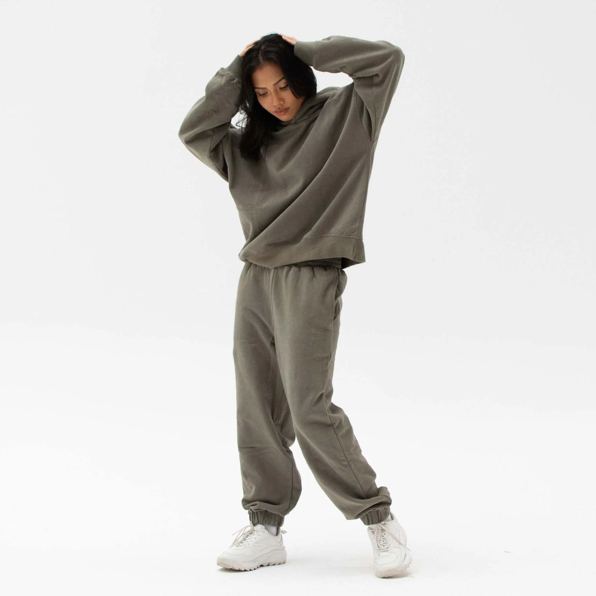 ESSENTIAL SWEATPANTS OLIVE - Image 4