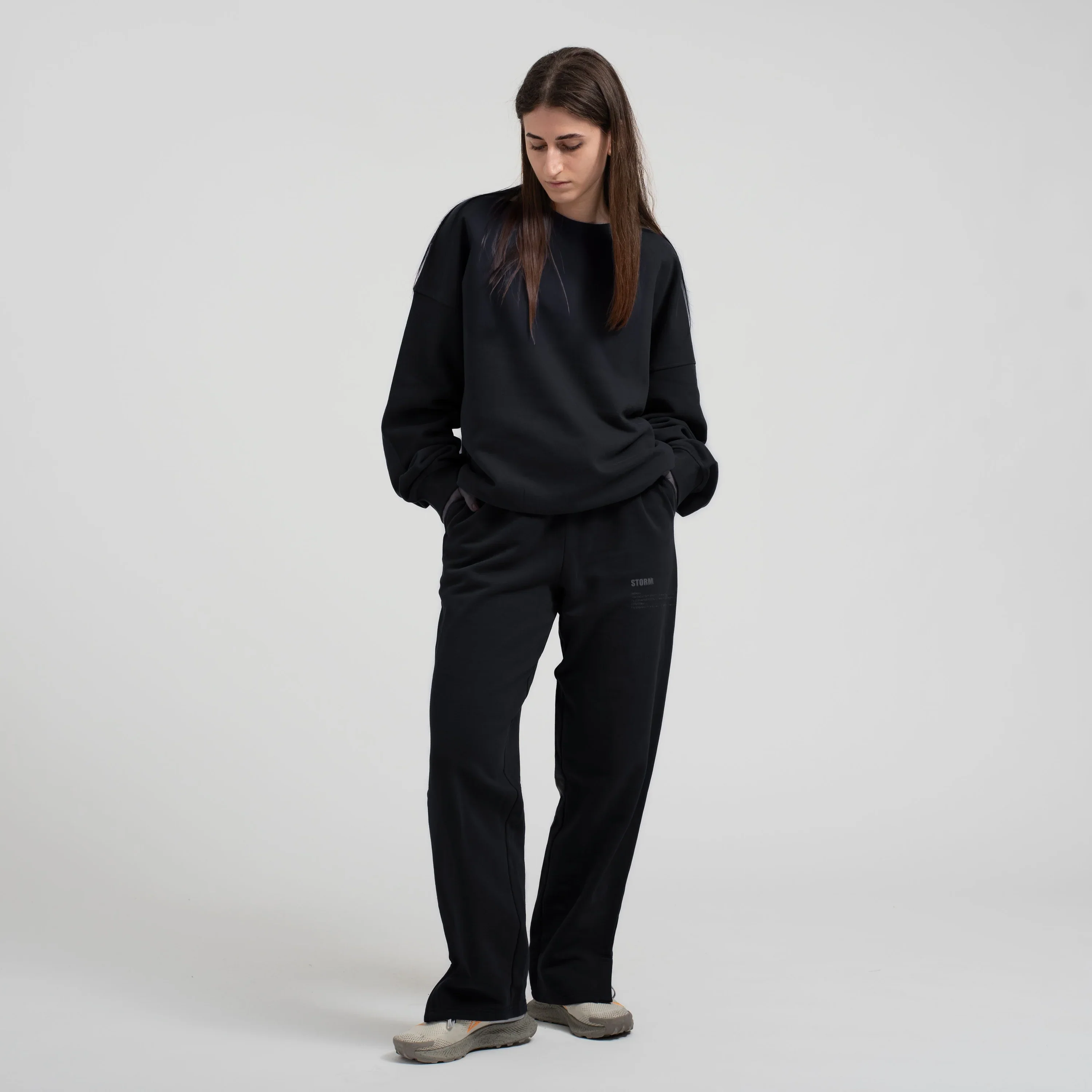 ESSENTIAL SWEATSHIRT MIDNIGHT - Image 2