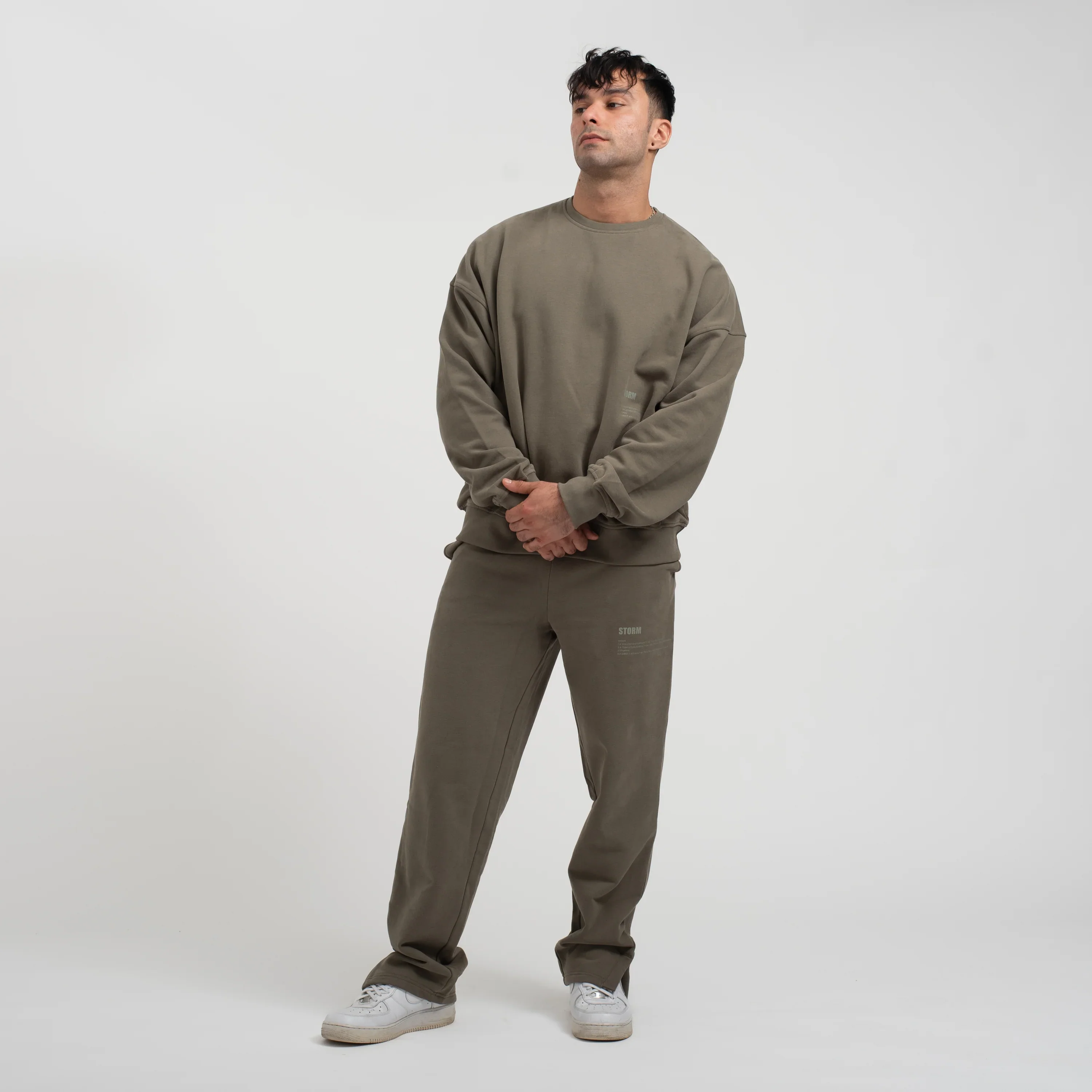 ESSENTIAL SWEATSHIRT OLIVE - Image 3