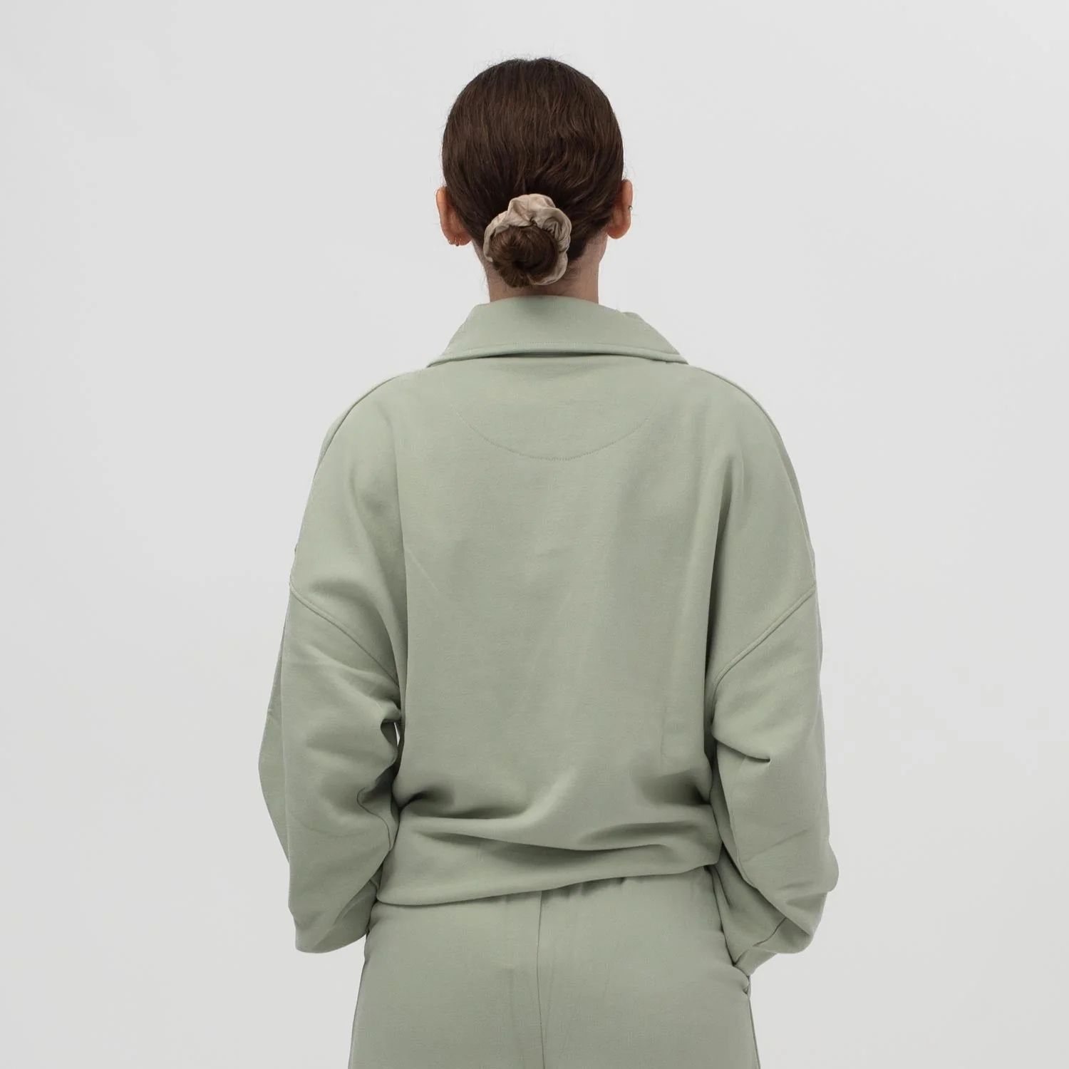LIMITED EDITION ESSENTIAL SWEATSHIRT DESERT SAGE - Image 4
