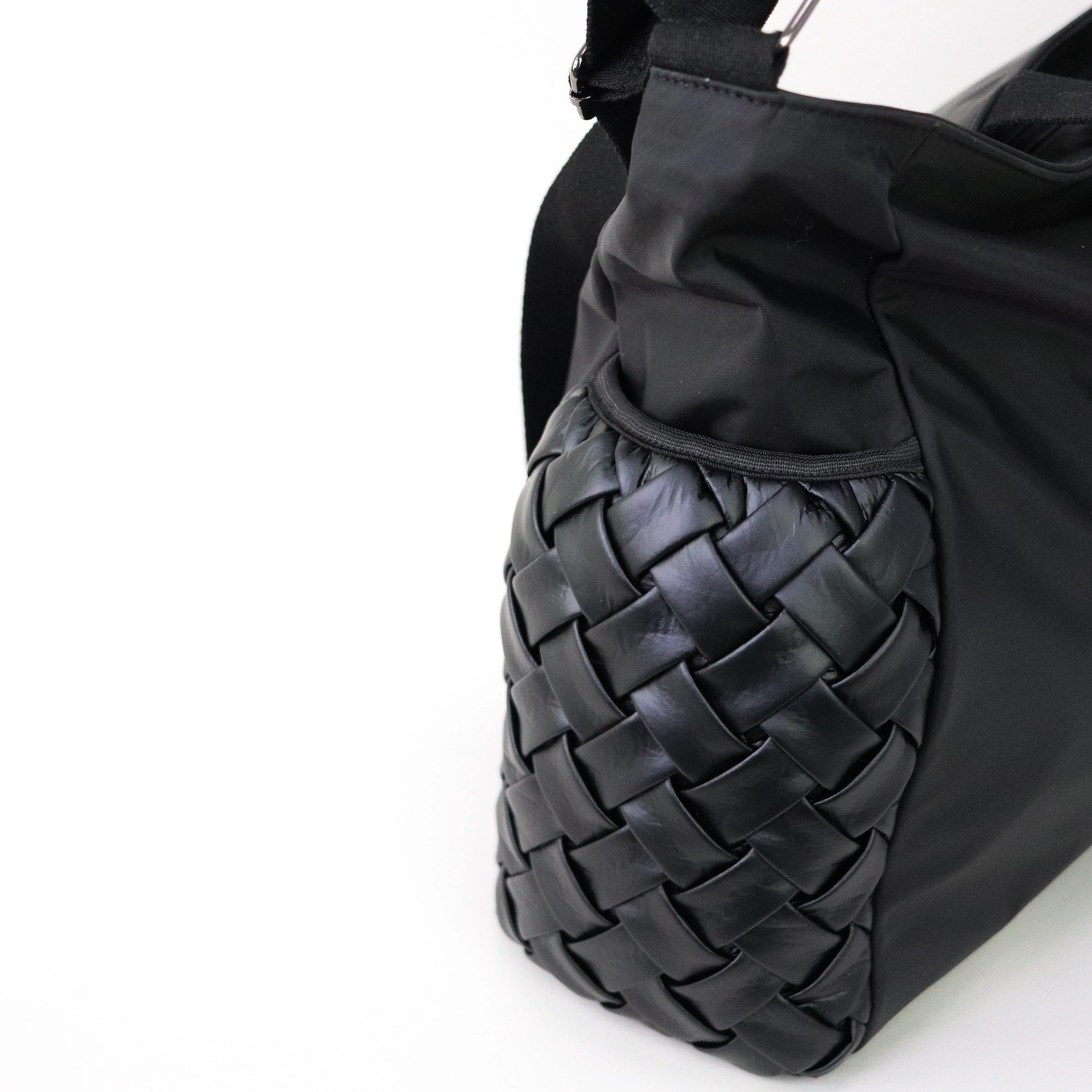 MORRIGAN SPORTS GYM BAG BLACK - Image 3