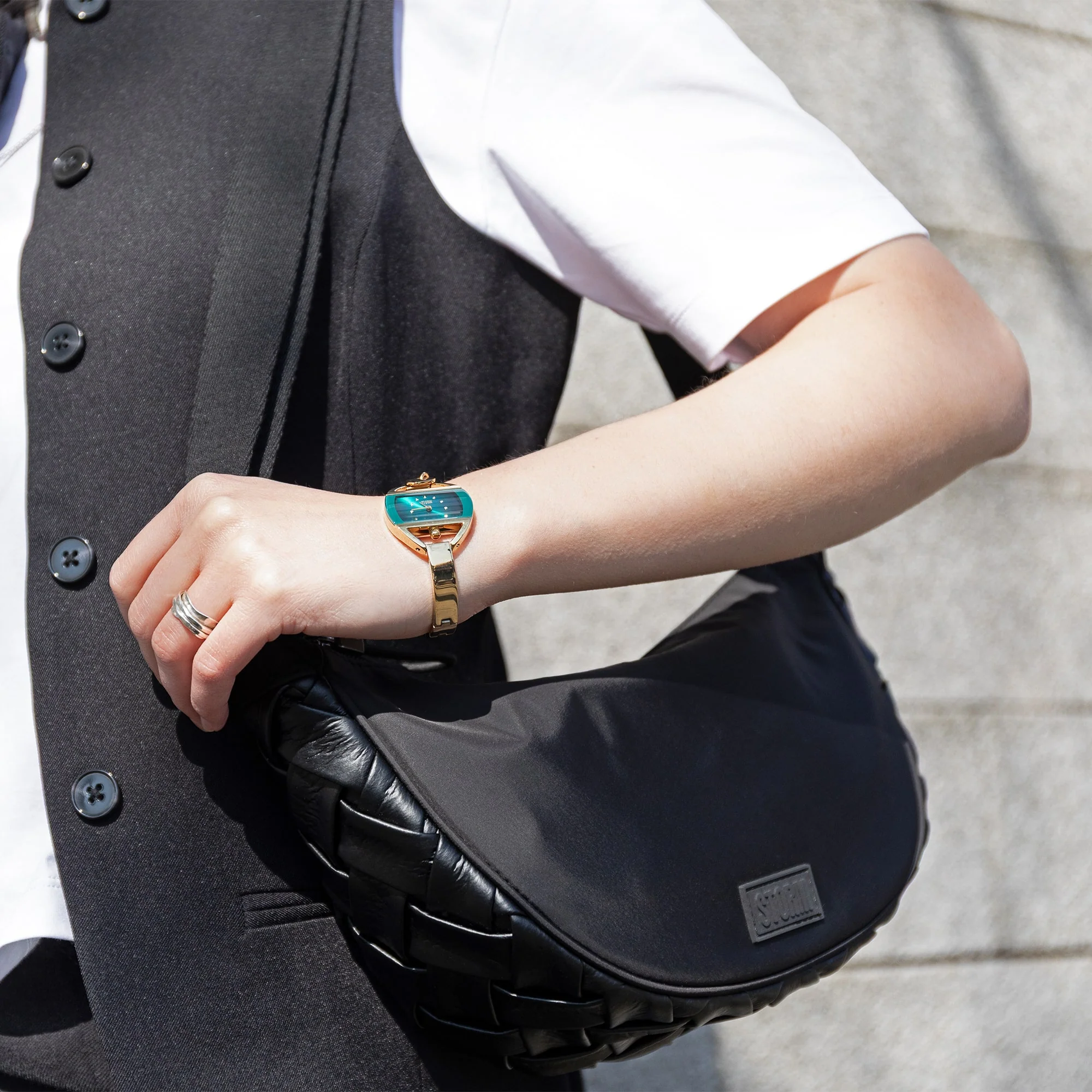 MORRIGAN SPORTS SHOULDER BAG BLACK - Image 6