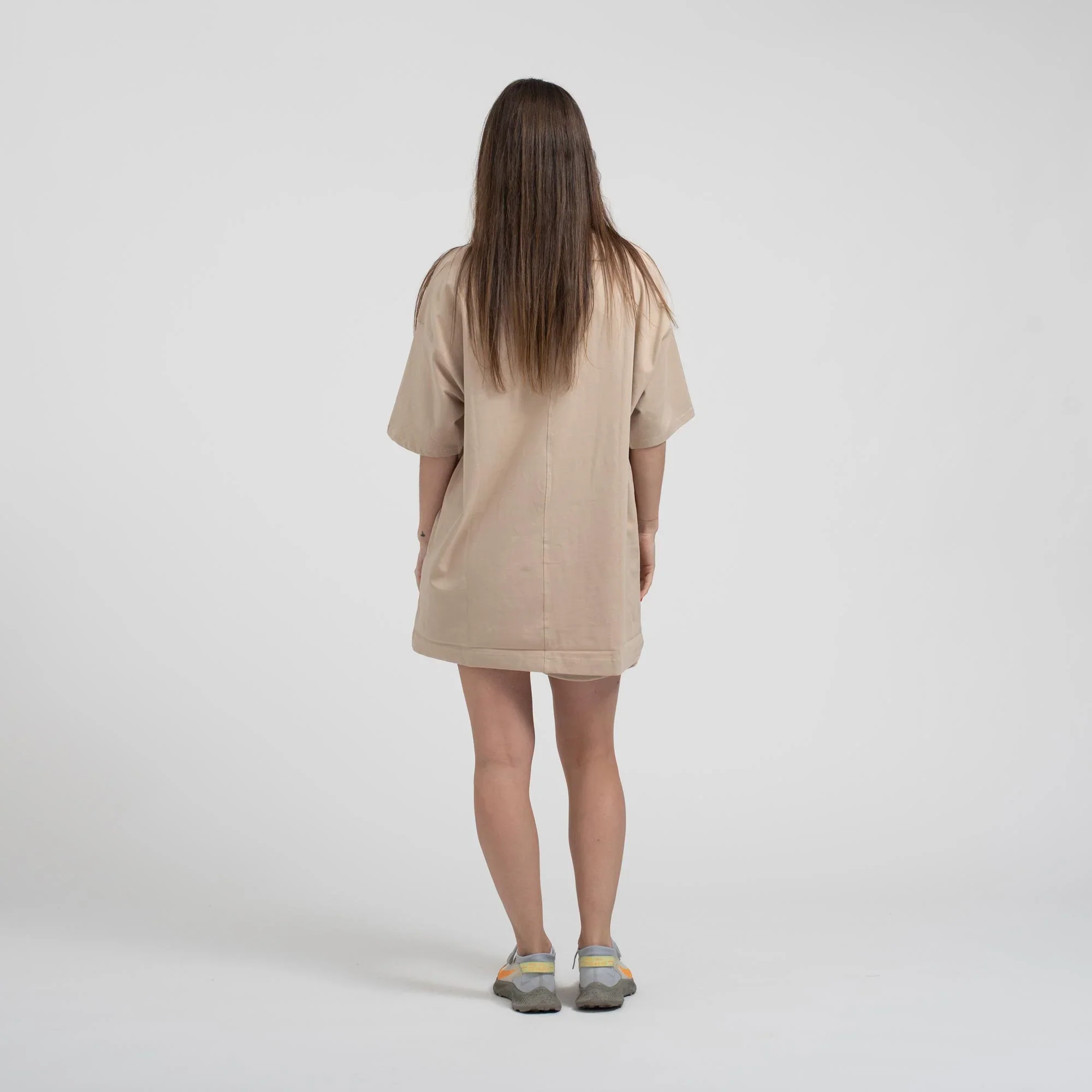 ULTIMATE OVERSIZED T-SHIRT SAND - Image 4