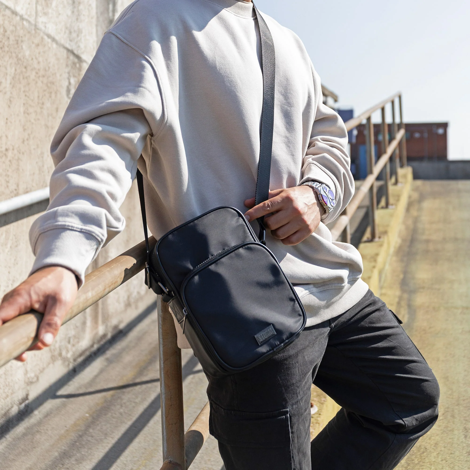 ZEPHYR CROSS BODY BLACK - Image 4